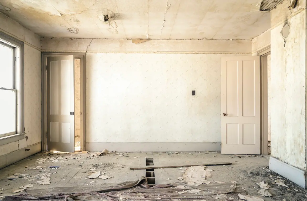 Waste disposal crew managing a cleanout project in Troutdale